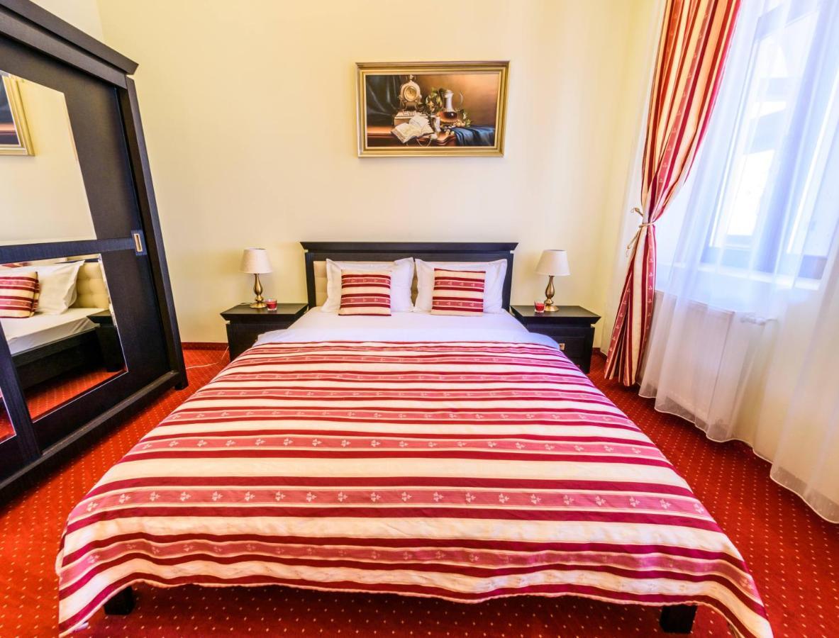 Apartament Baroc Timişoara Exteriör bild
