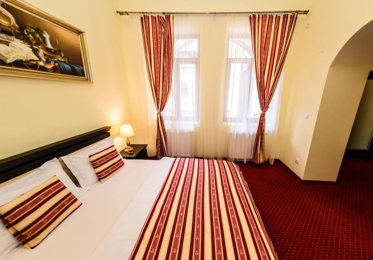 Apartament Baroc Timişoara Exteriör bild